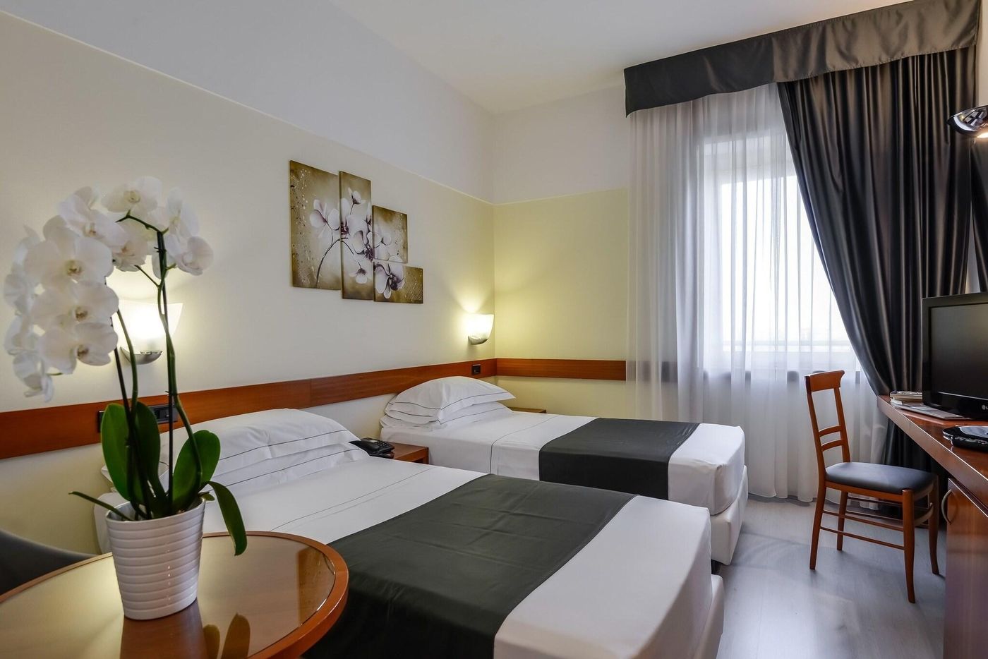 Hotel Bologna Airport - Italy - Bologna - Room - 1