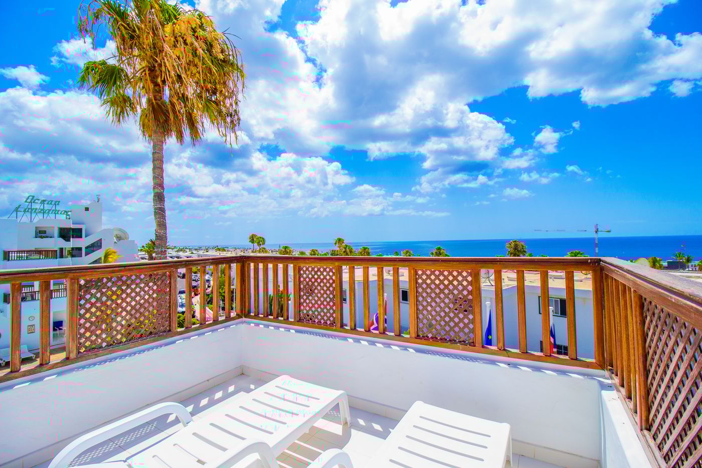 Vista Mar Apartments