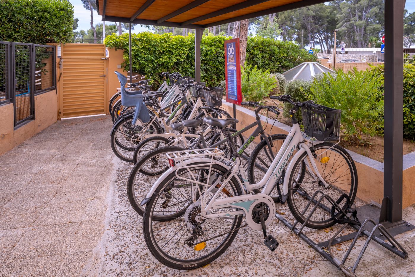 4R-Playa-Park-Sports-and-Entertainment-17