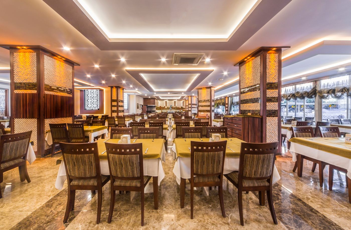 Kleopatra-Royal-Palm-Hotel-Restaurant-34