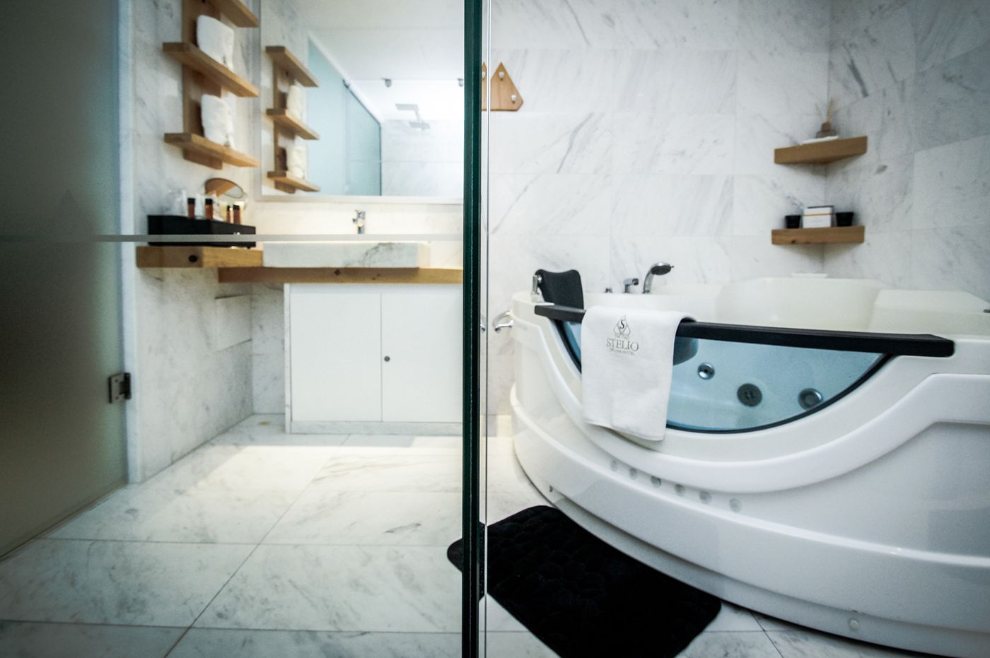 The-Ciao-Stelio-Deluxe-Hotel-Room-76