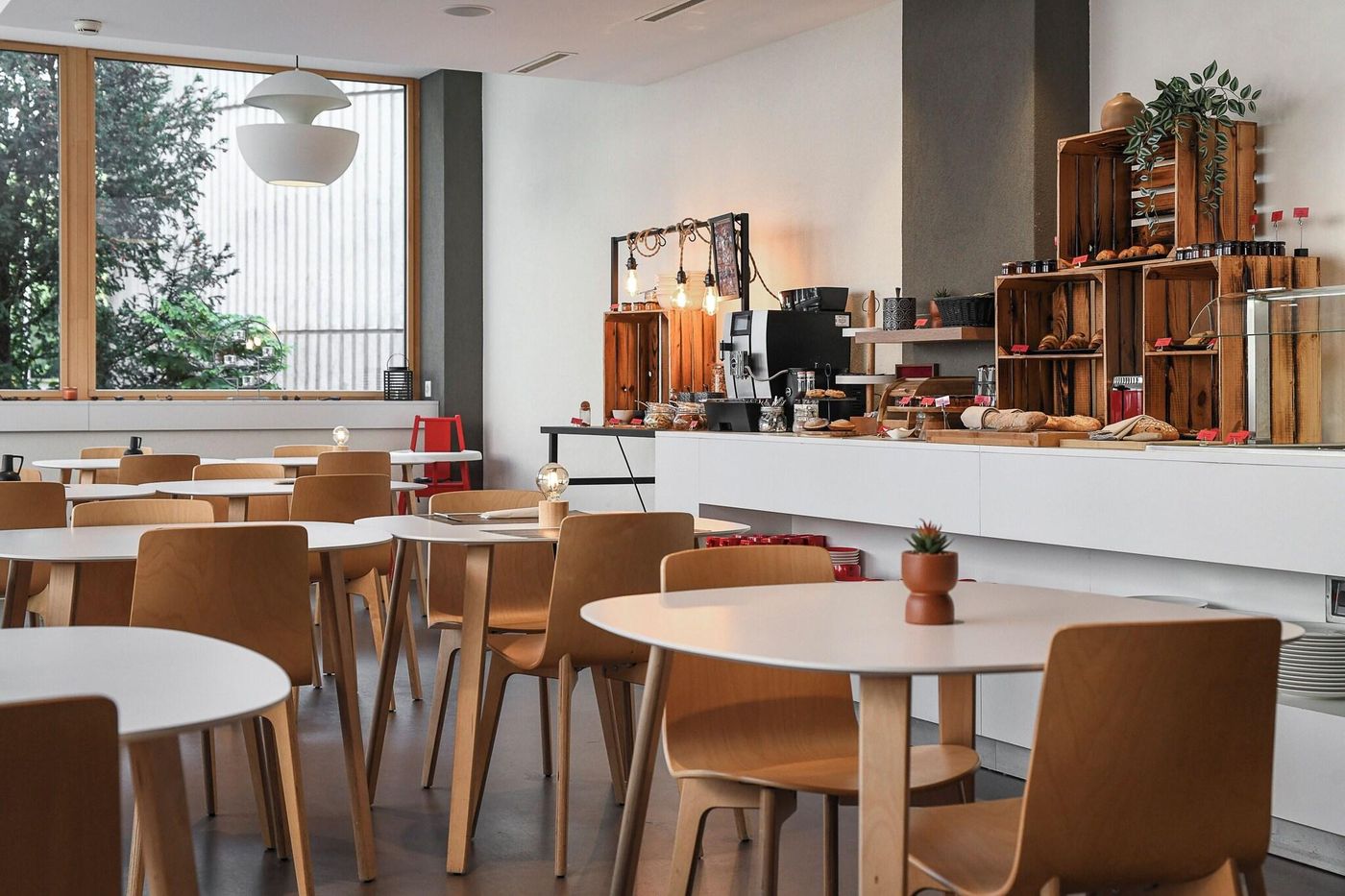 Home-Swiss-Hotel-Restaurant-20