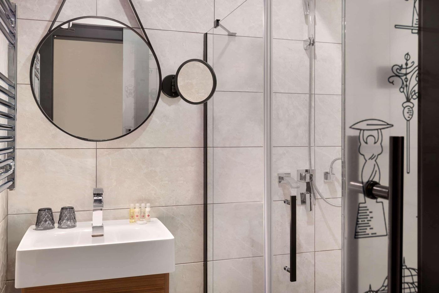 Ramada-By-Wyndham-Budapest-City-Center-Room-21