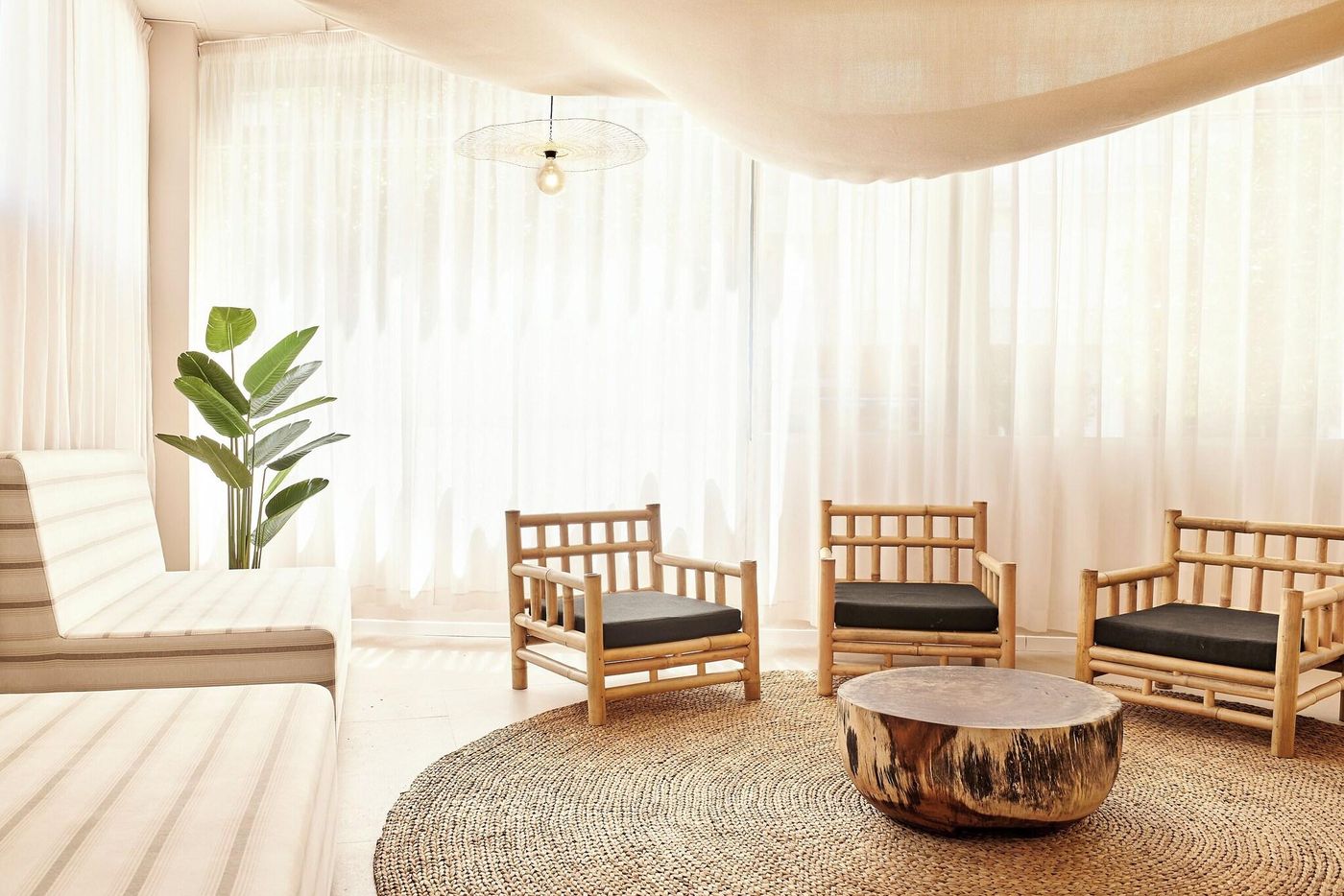 tent-Torremolinos-Lobby-47