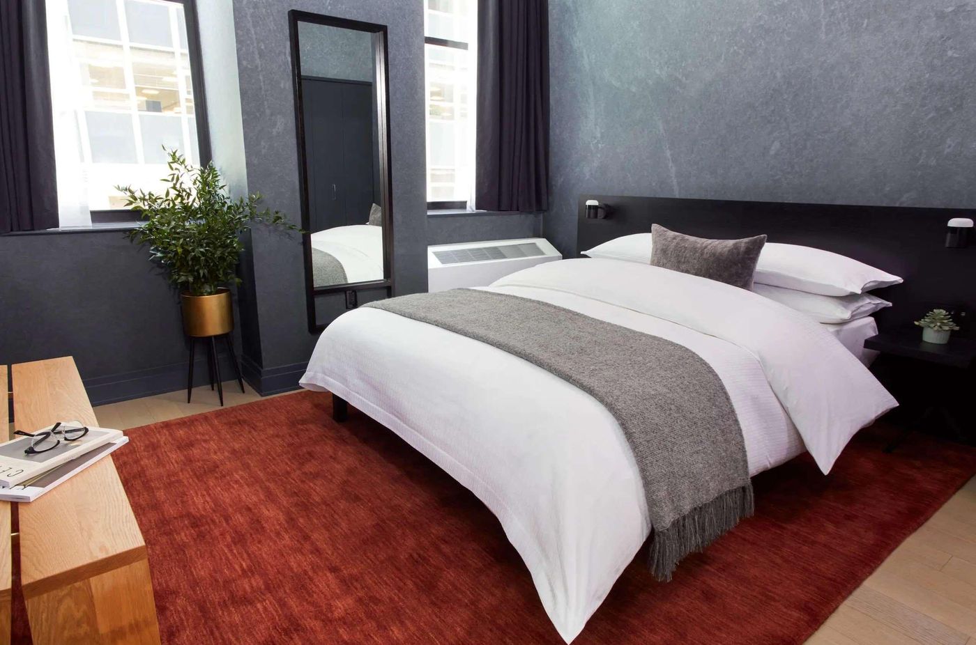 Mint-House-at-70-Pine-Room-17