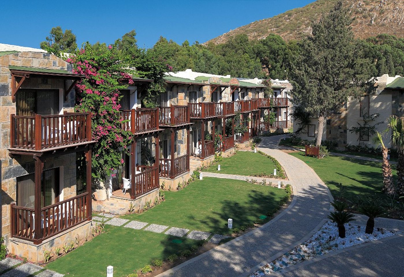 Camelot Boutique & Beach