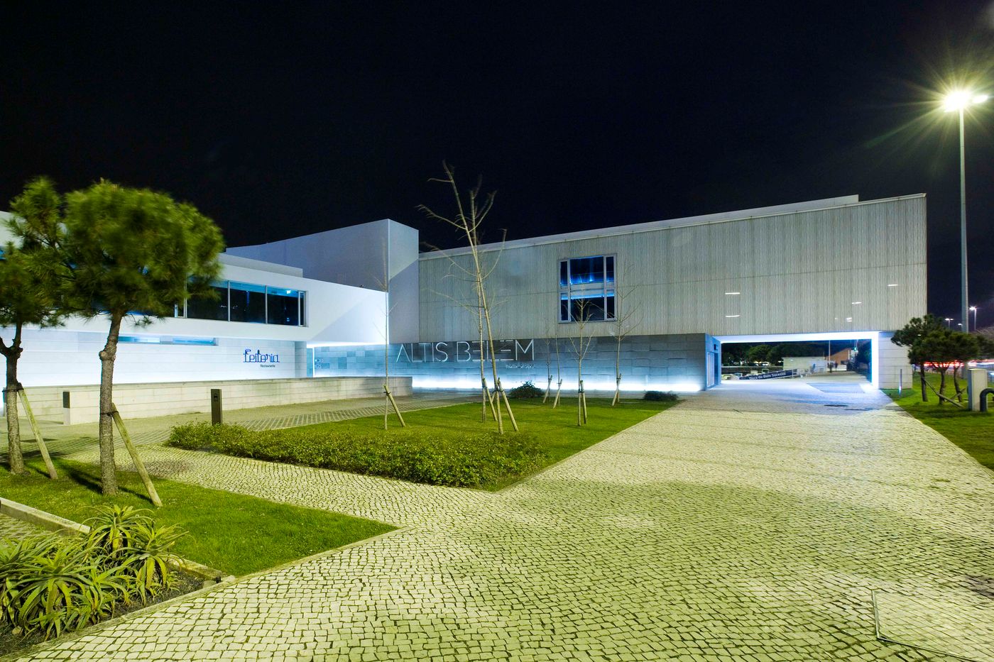 Altis-Belem-Hotel---Spa---Design-Hotels-General-view-86