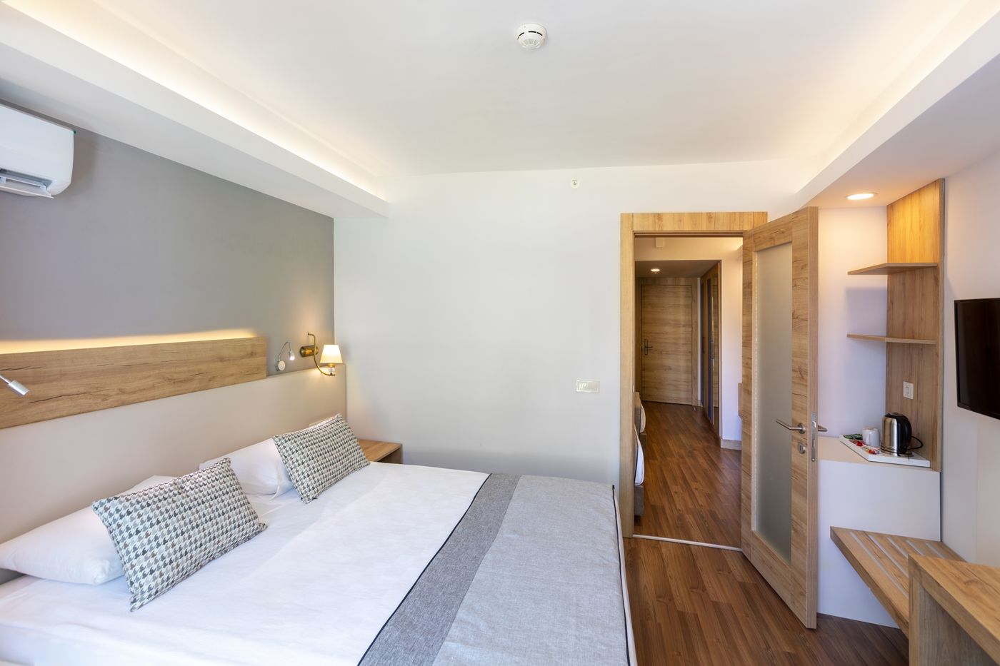 Narcia-Resort-Side-Room-22