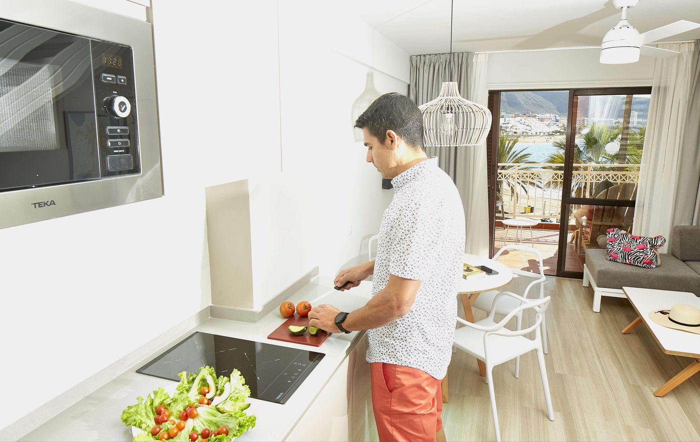 Coral-Compostela-Beach-Room-67