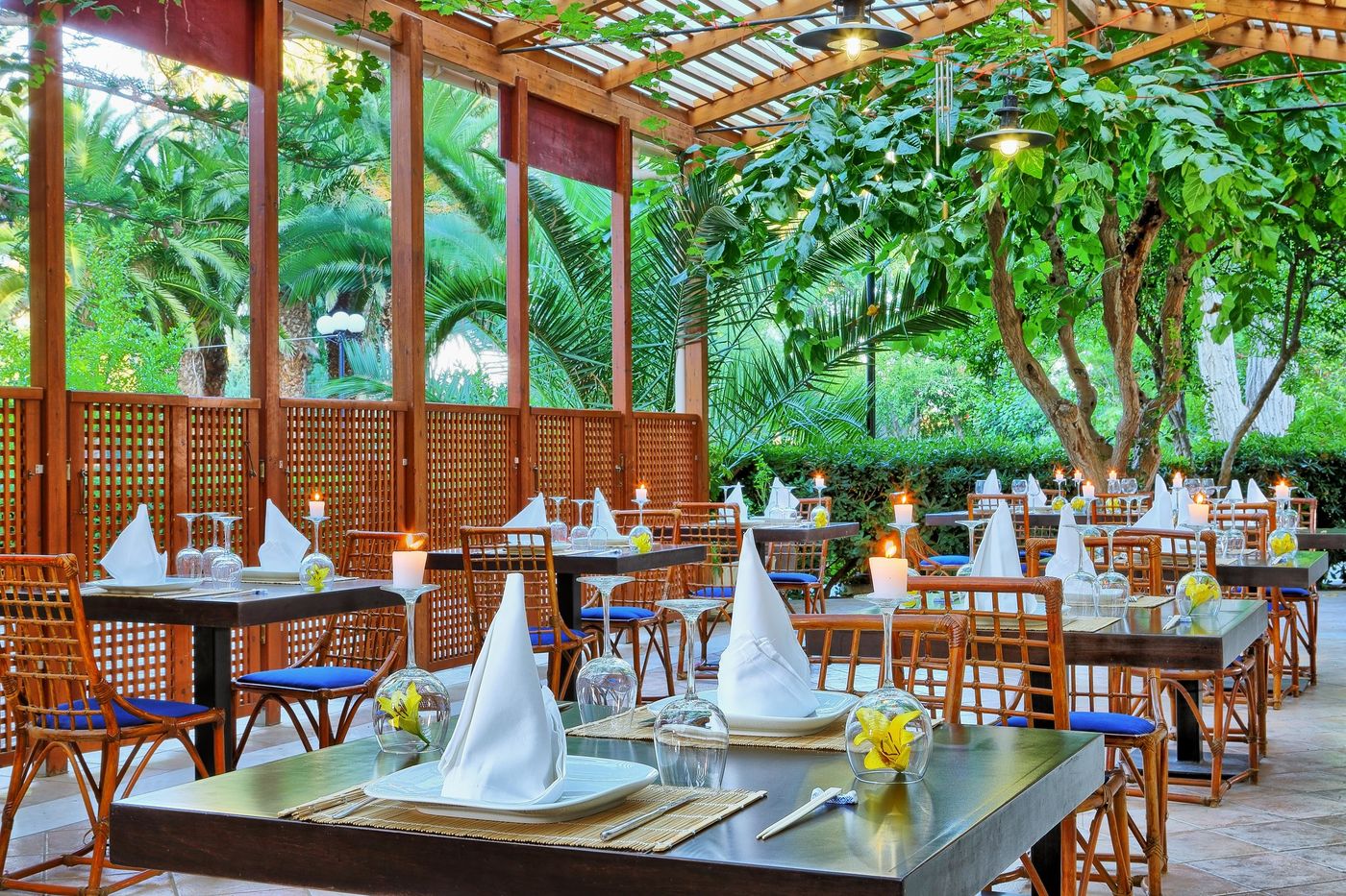 Apollonia-Beach-Terrace-14