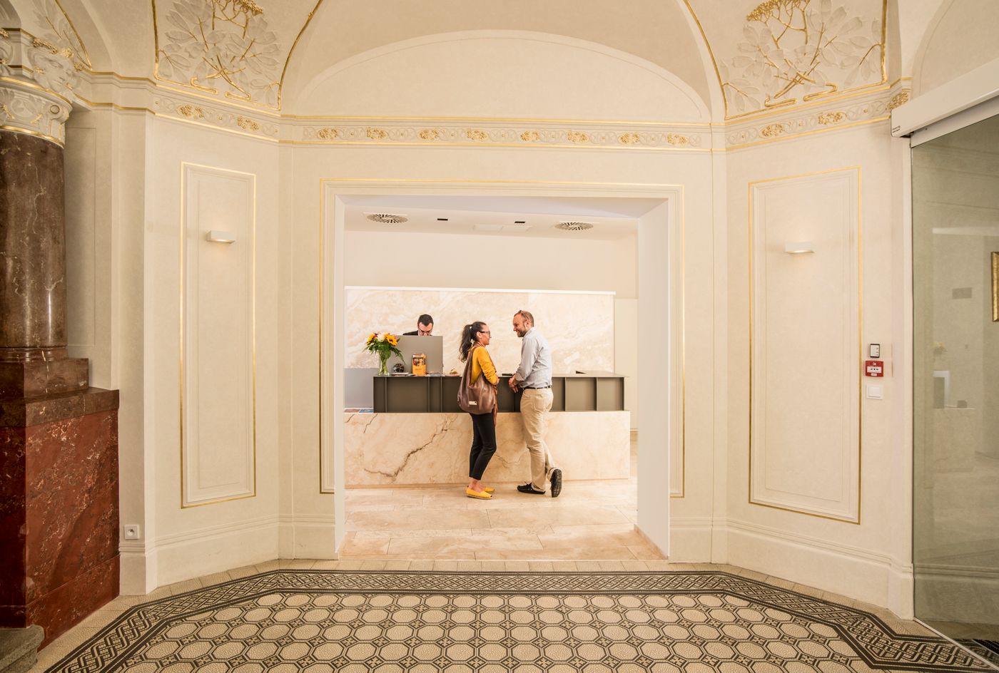 Golden-Crown-Lobby-12