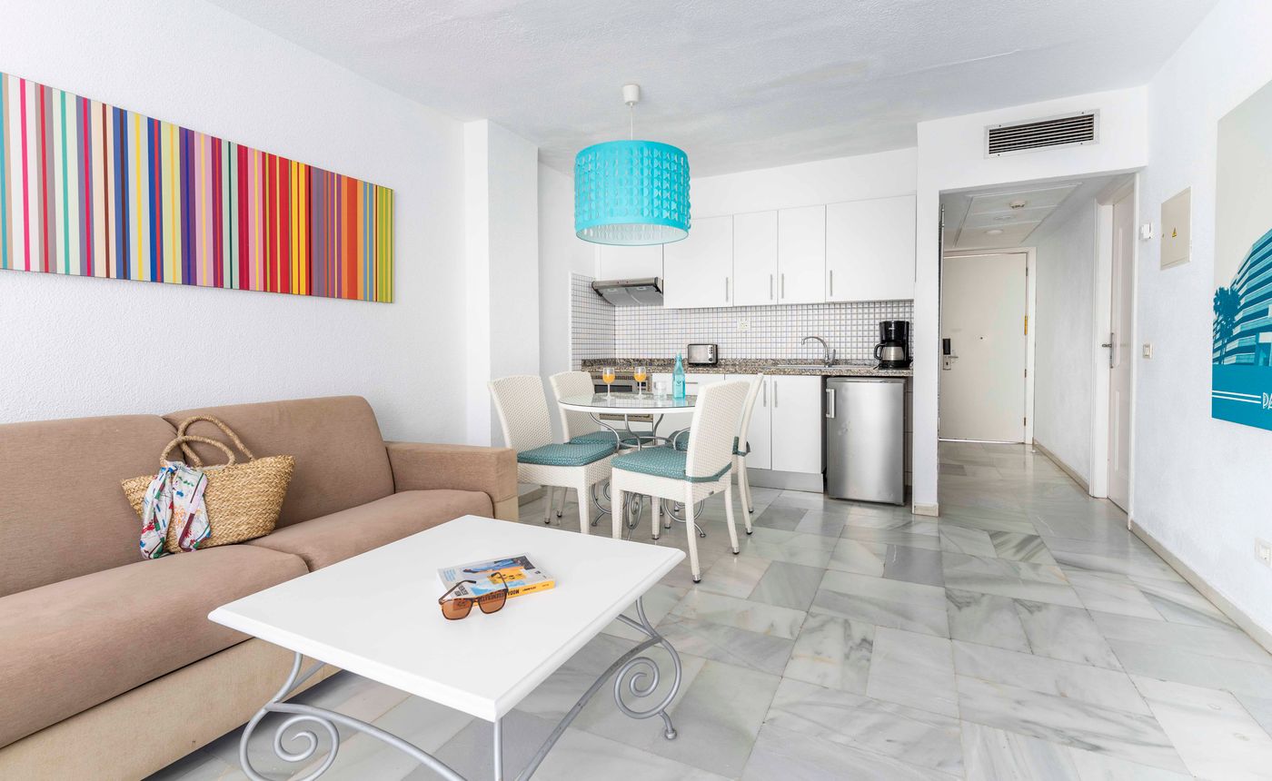 ONA-Palm-Beach-Room-31