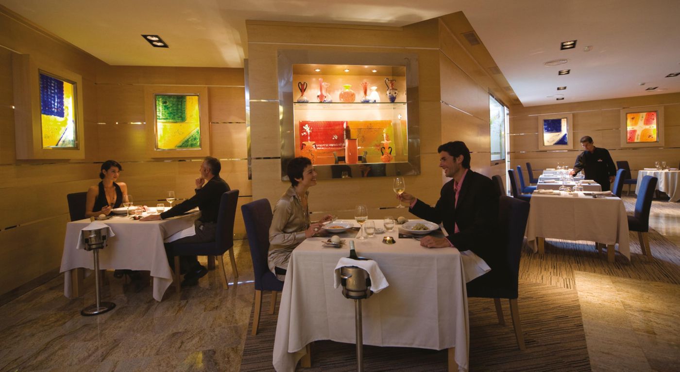 Riu-Palace-Tres-Islas-Restaurant-18