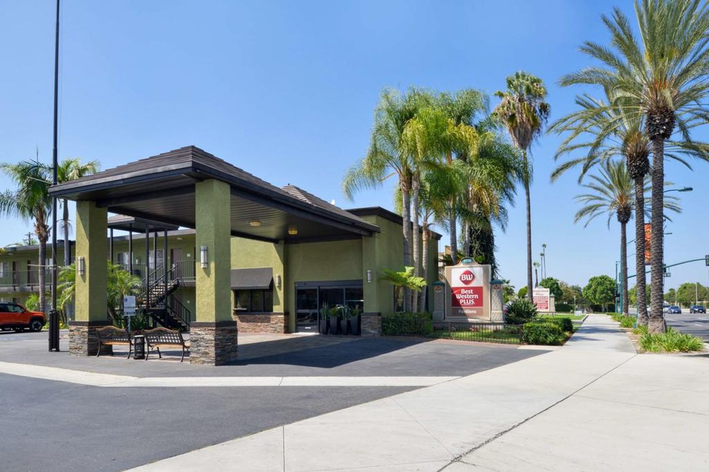 Best Western Plus Pavilions