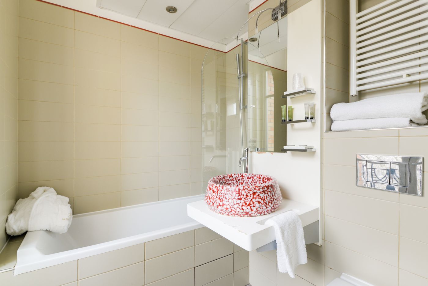 Pavillon-Nation-Room-16