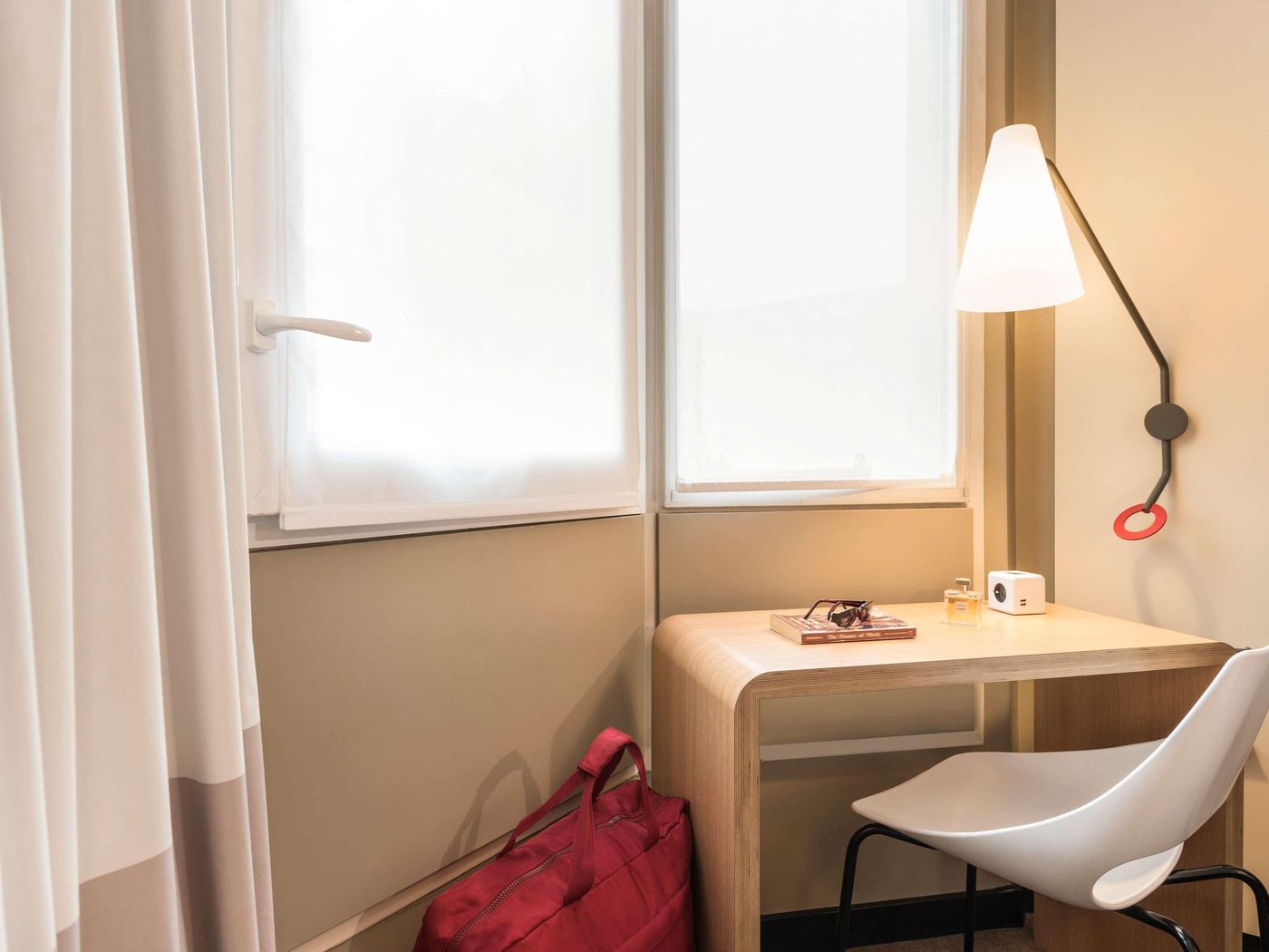 Ibis-Paris-Gare-du-Nord-Chateau-Landon-10th-Hotel-Room-21