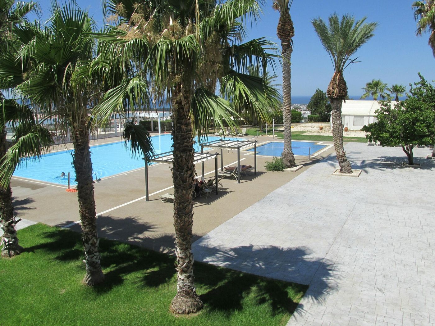 Royal-Blue-Hotel---Spa-Paphos-Pool-4