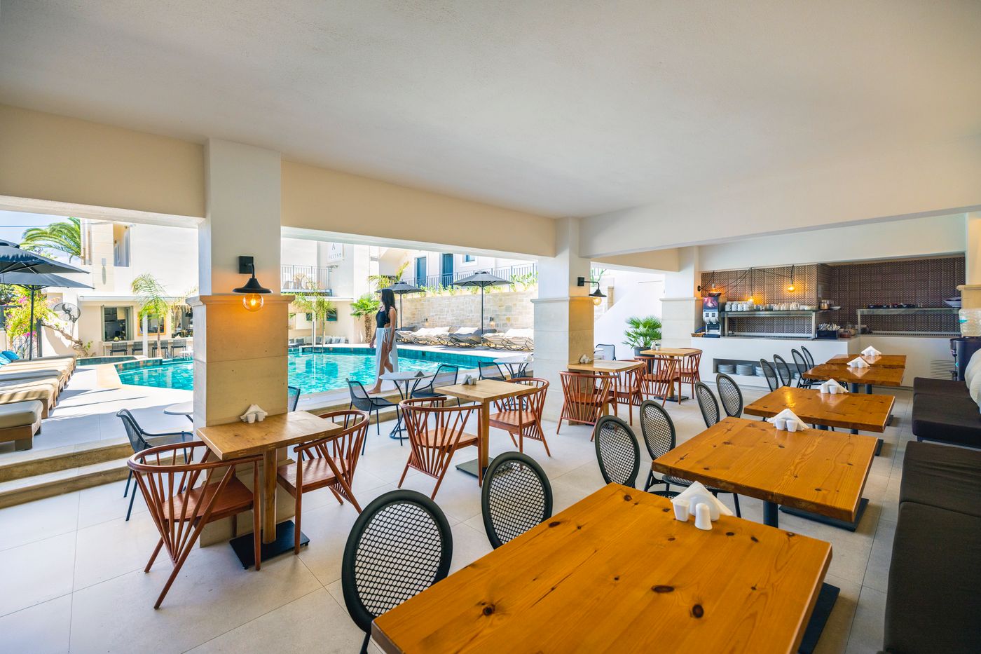 La-Stella-Apartments-and-Suites-Restaurant-34