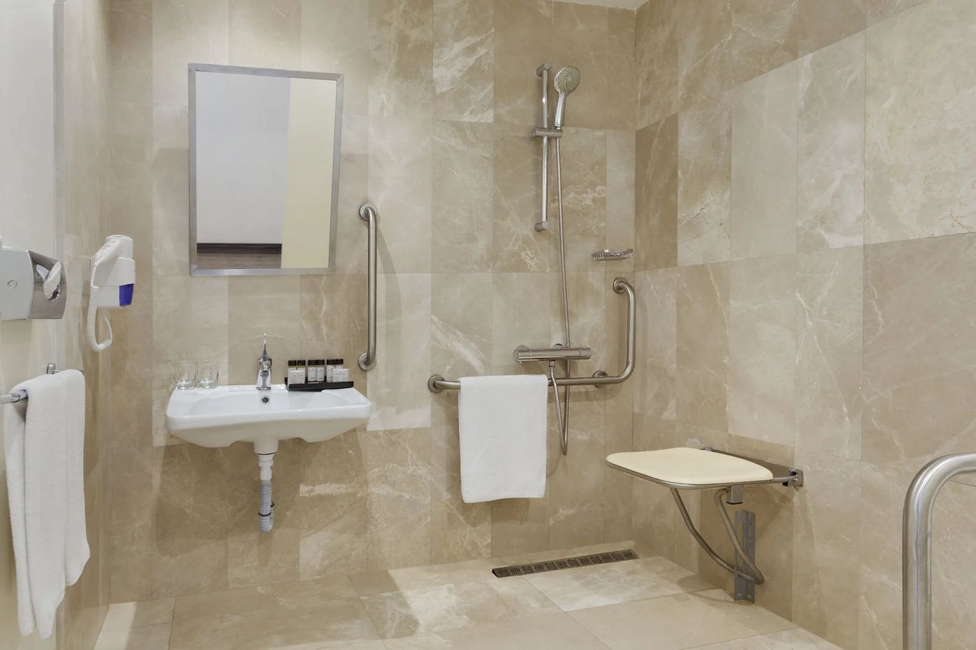 Ramada Resort By Wyndam Akbuk_05