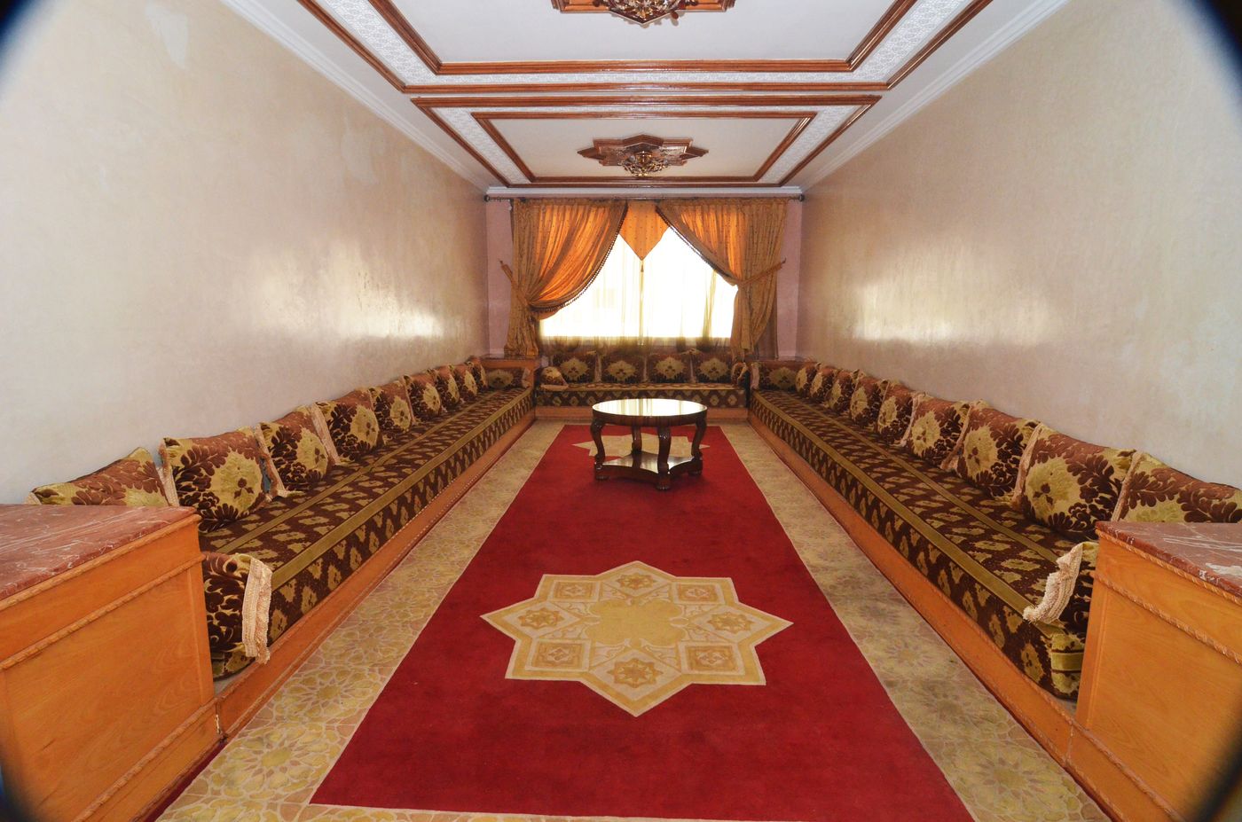 Golden-Beach-Lobby-39