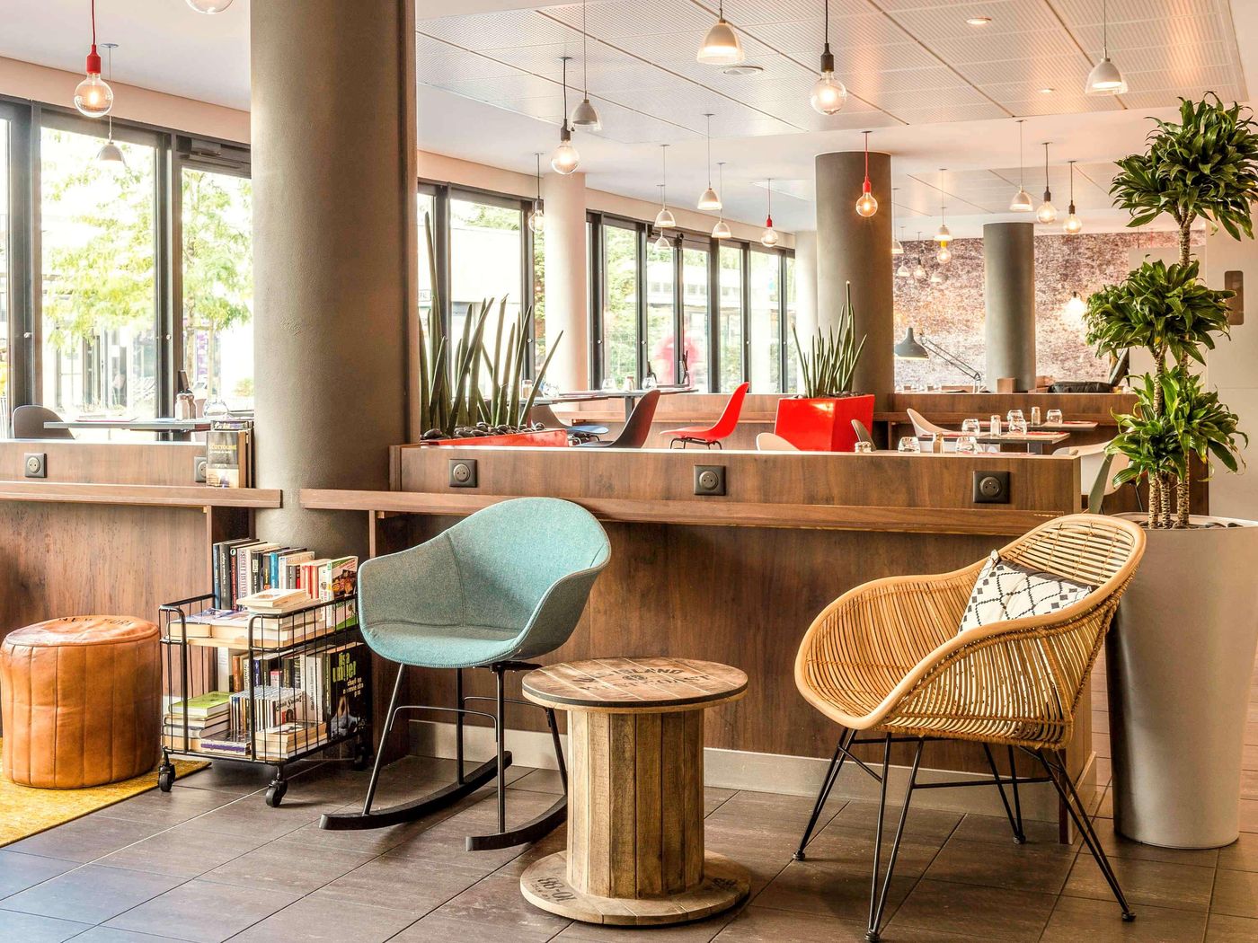 Ibis-Marne-la-Vallee-Val-d-Europe-Bar-14