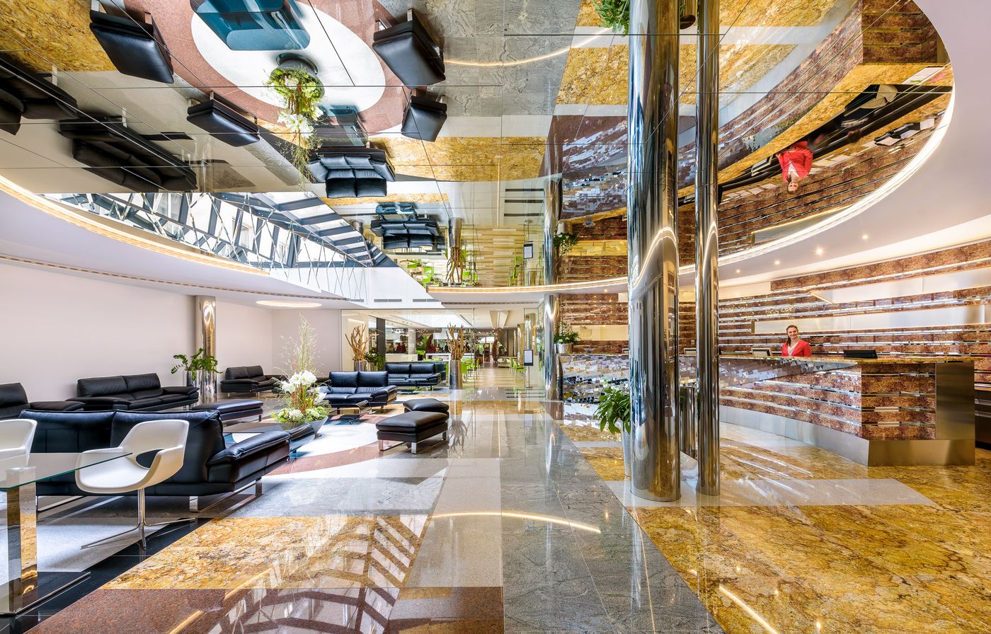 Grandium-Hotel-Prague-Lobby-11
