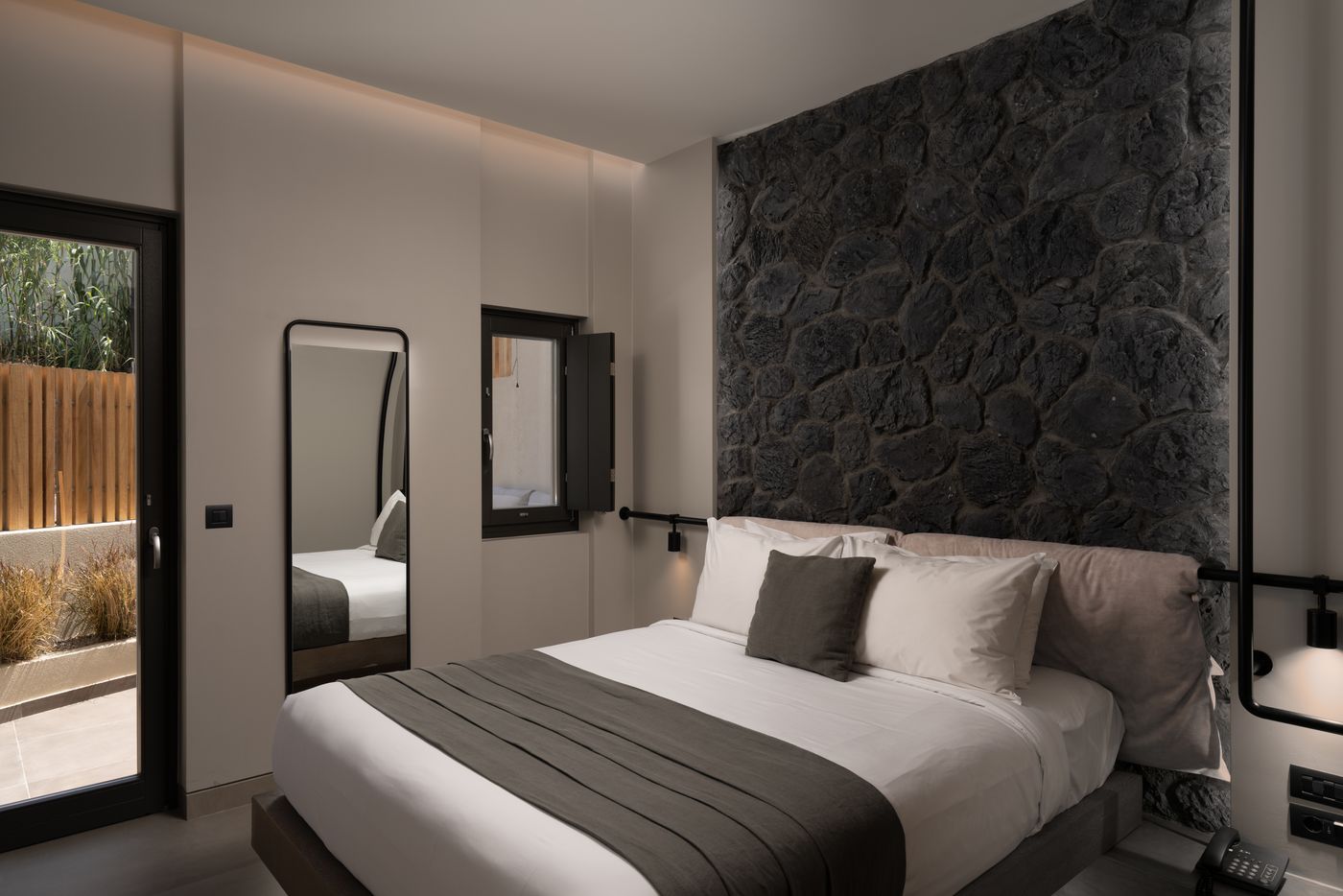 Apikia-Santorini-Room-41