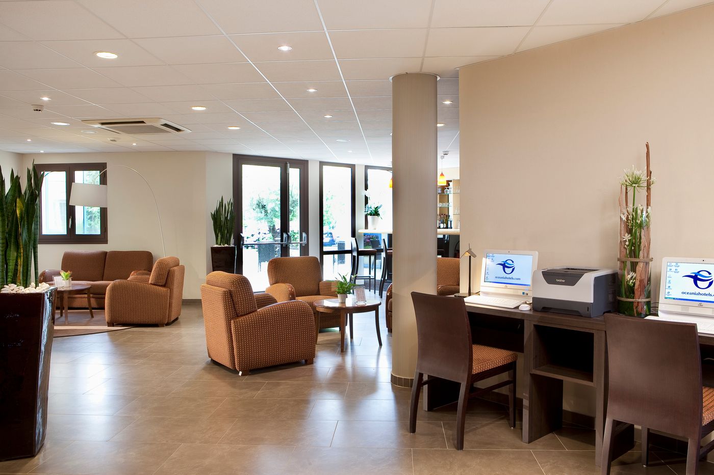 Escale Oceania Nantes-France-BOUGUENAIS-Lobby-2