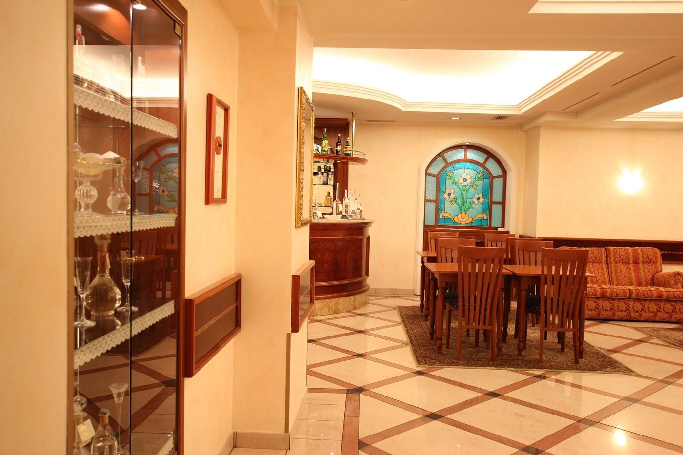 Montebianco---Mokinba-Hotels-Lobby-7