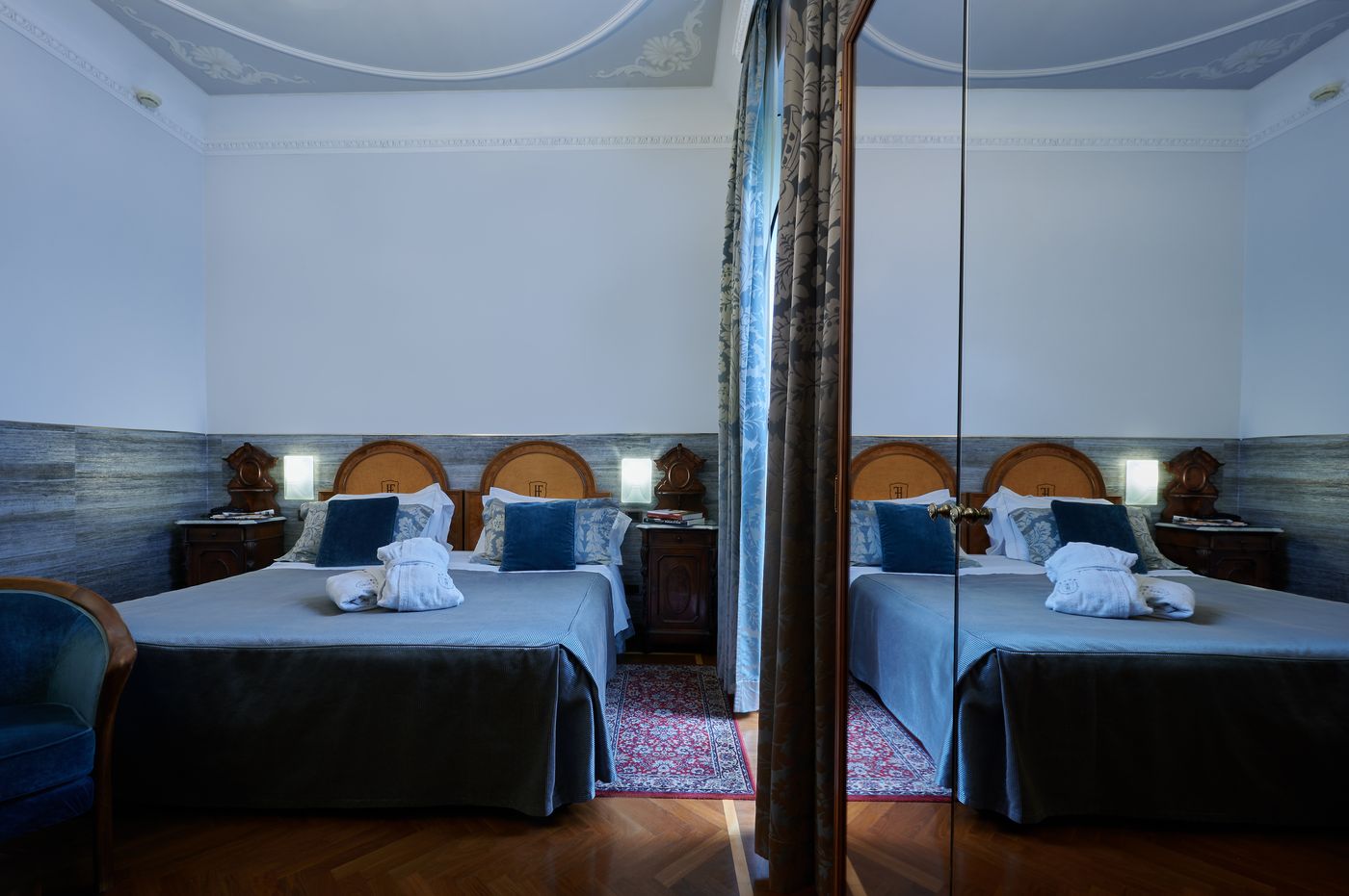 Farnese-Room-25