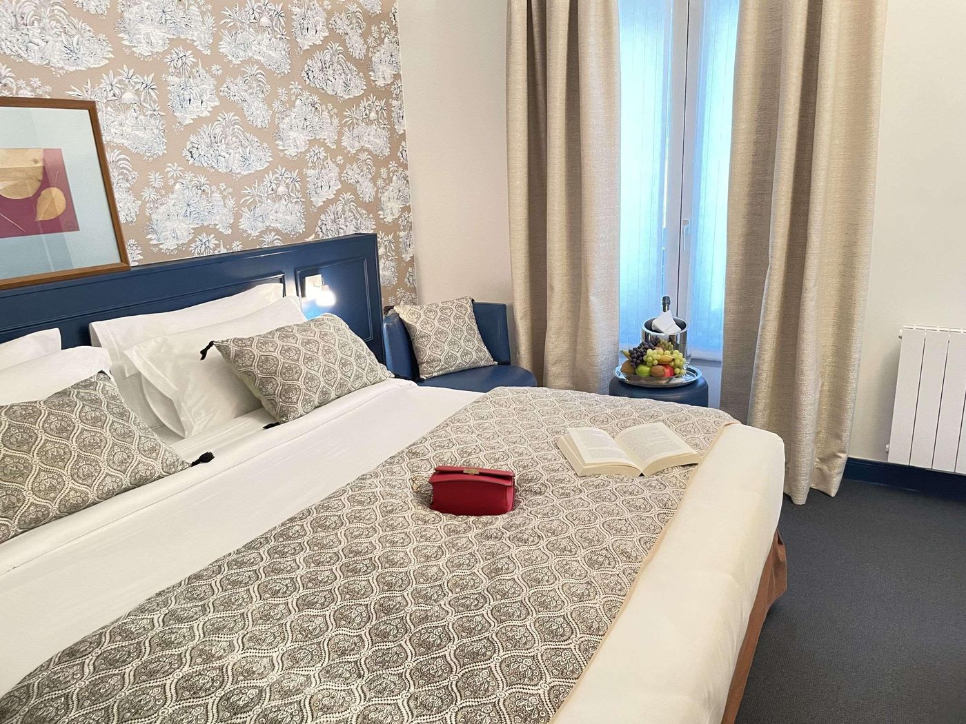 Pergolese-Paris-Room-2