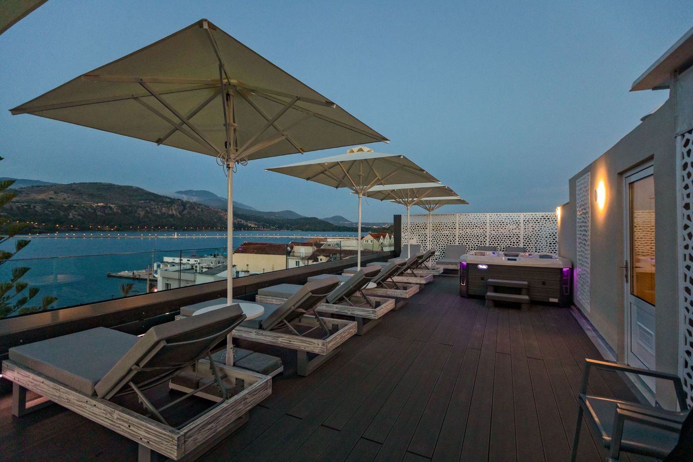 Mouikis-Hotel-Terrace-8