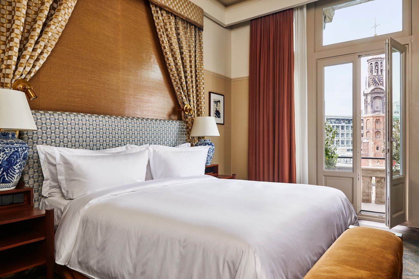 De-LEurope-Amsterdam-The-Leading-Hotels-of-the-World-Room-11