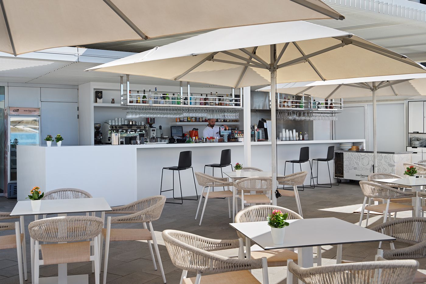 Dunas-Don-Gregory-Bar-8