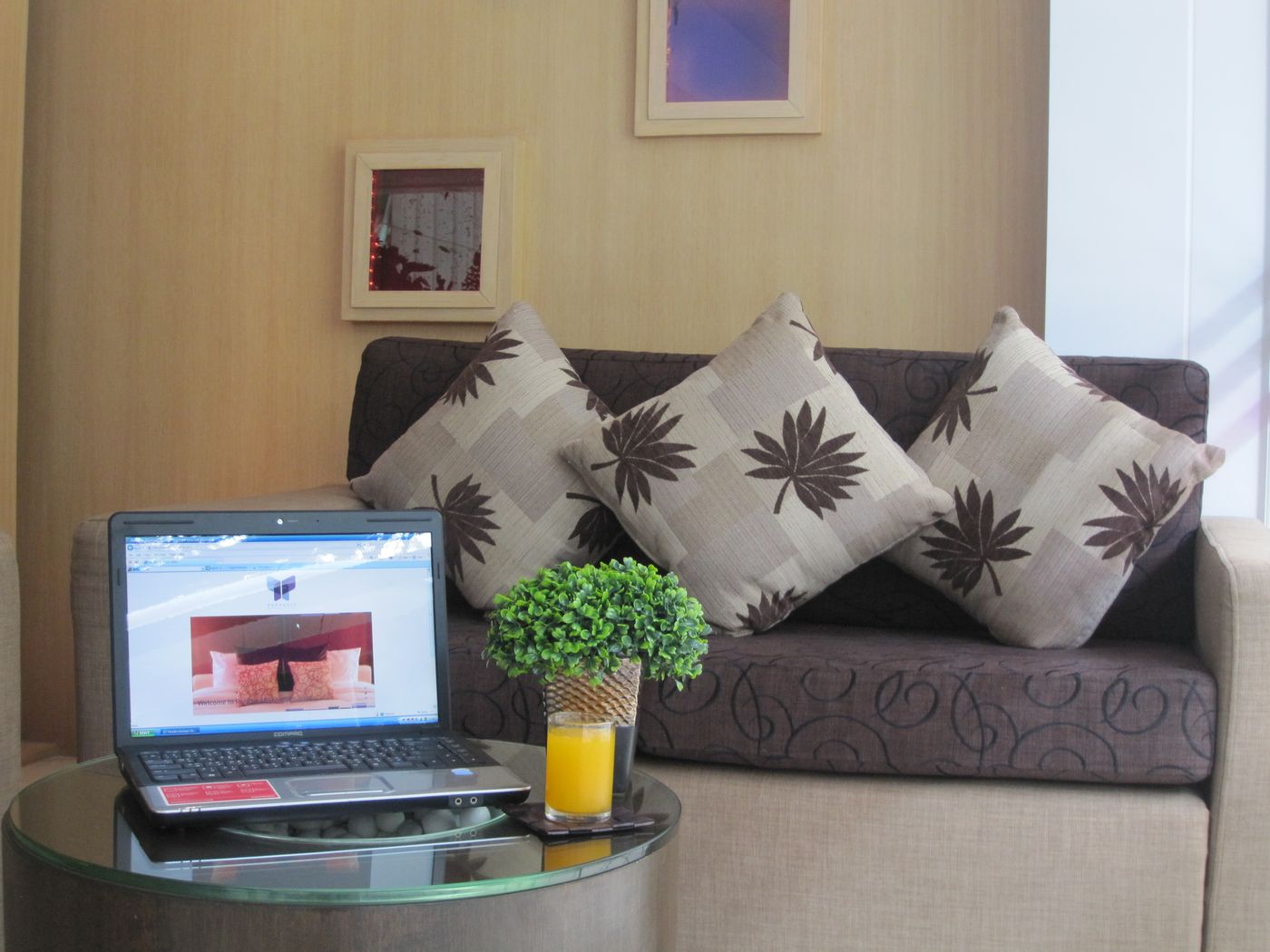 Paradiso-Boutique-Suites-Lobby-1