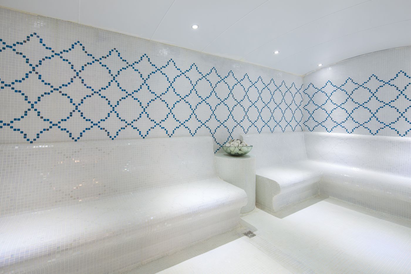 Side-Su-Hotel-Sports-and-Entertainment-45