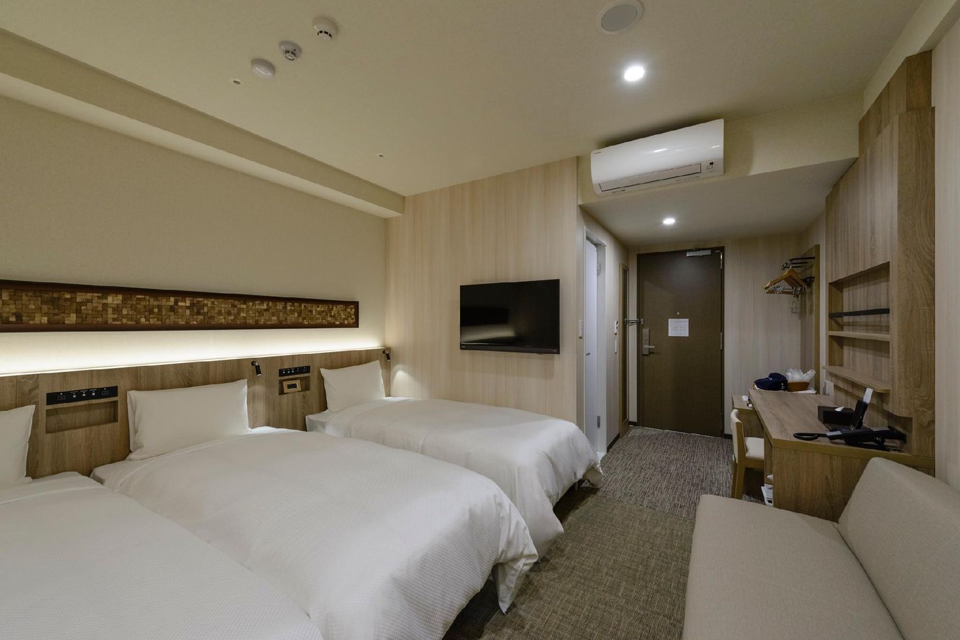 Hotel IL FIORE Kasai-Japan-Tokyo-Room-6