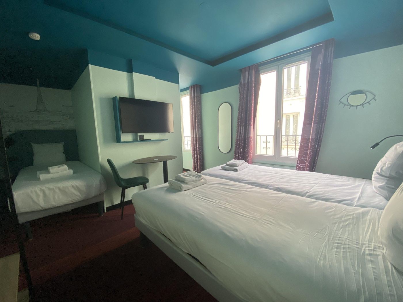 ibis-Styles-Paris-Batignolles-Room-49
