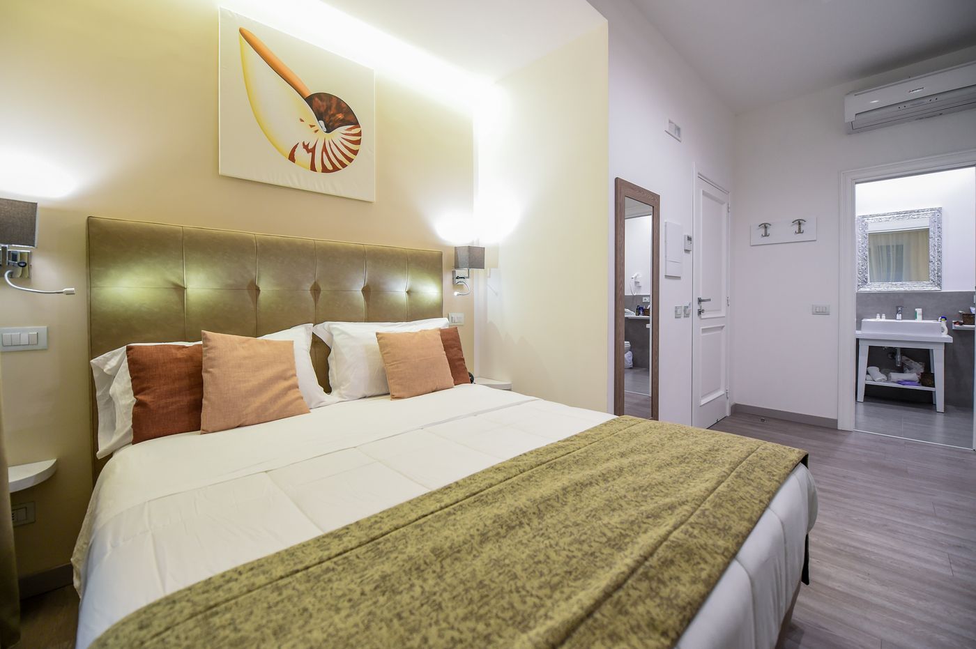 Sorrento-City-Room-29