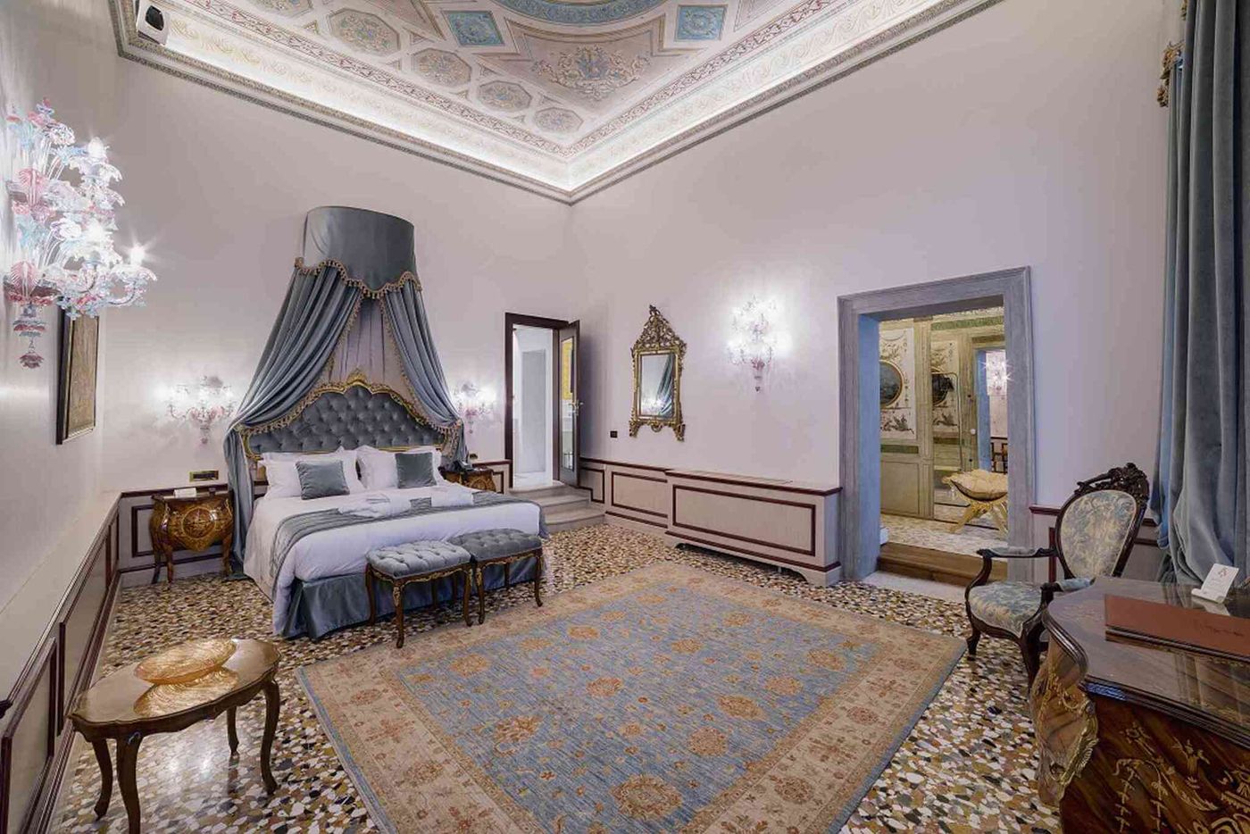 Nani-Mocenigo-Palace-Room-37