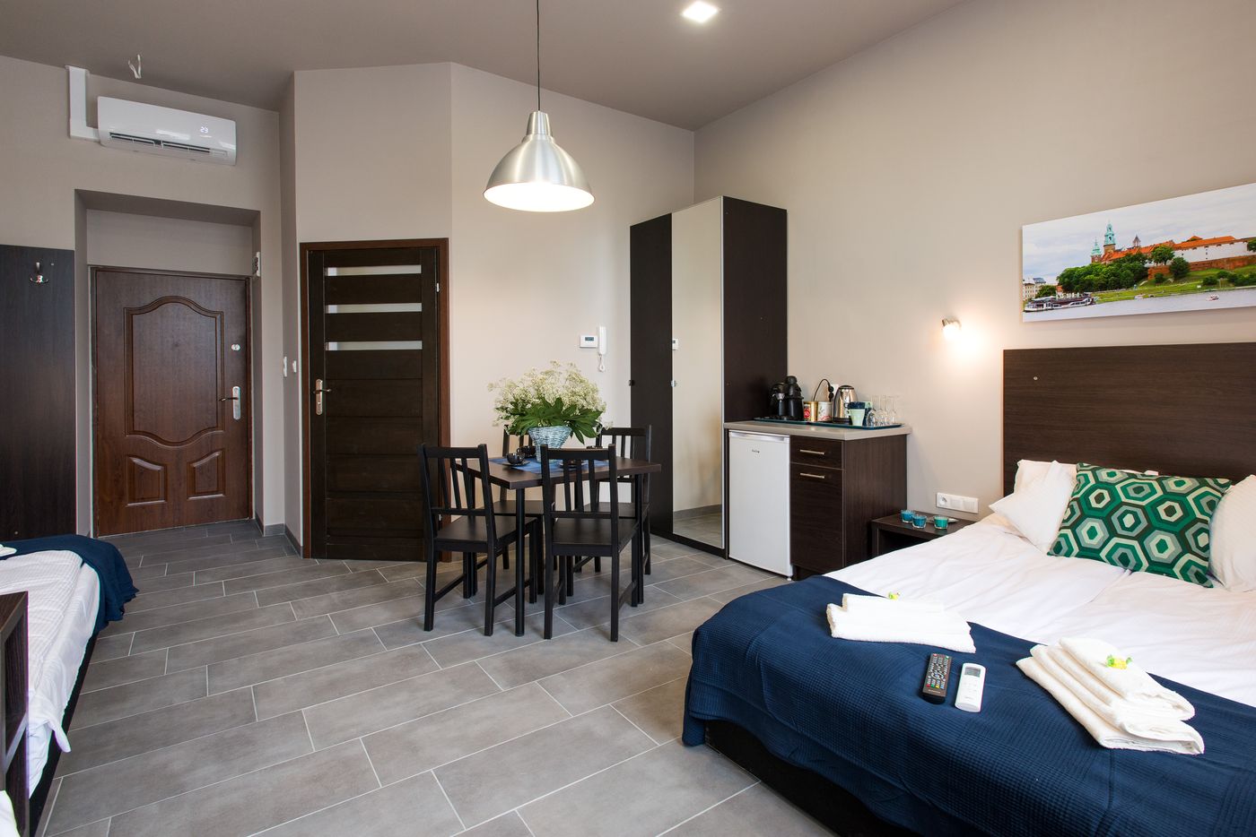 Happy-Tower-Krakow-Room-4