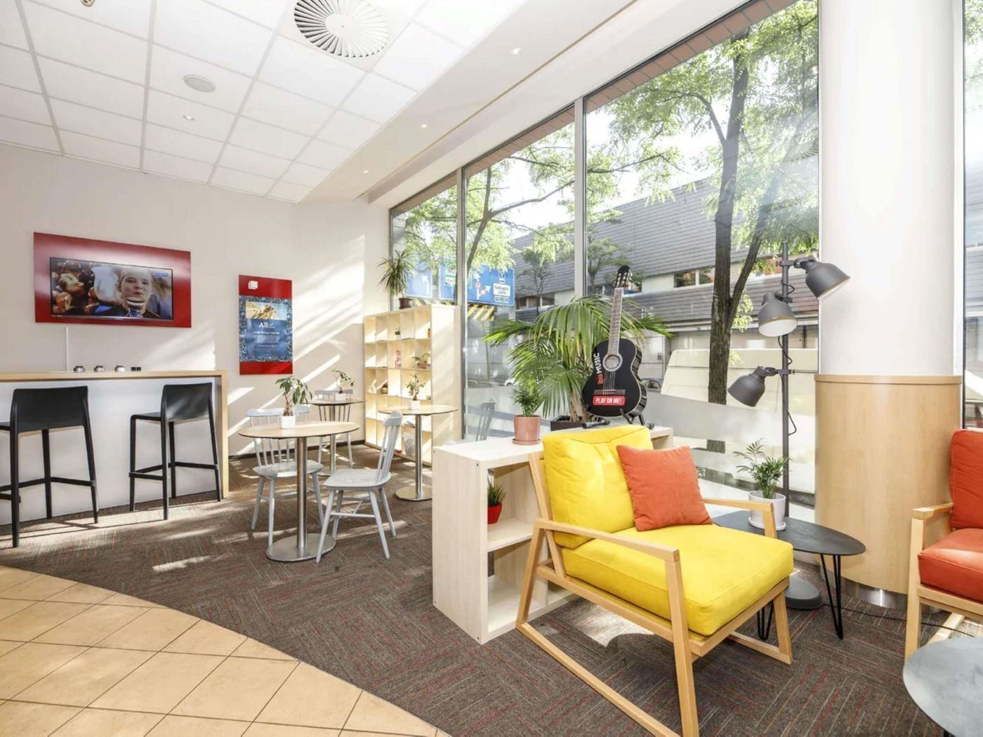 HOTEL-IBIS-MALA-STRANA-PRAHA-General-view-17