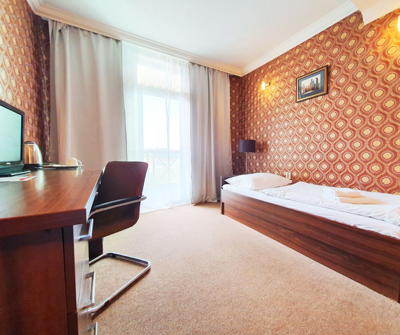 Hotel-Relax-Inn-Room-5