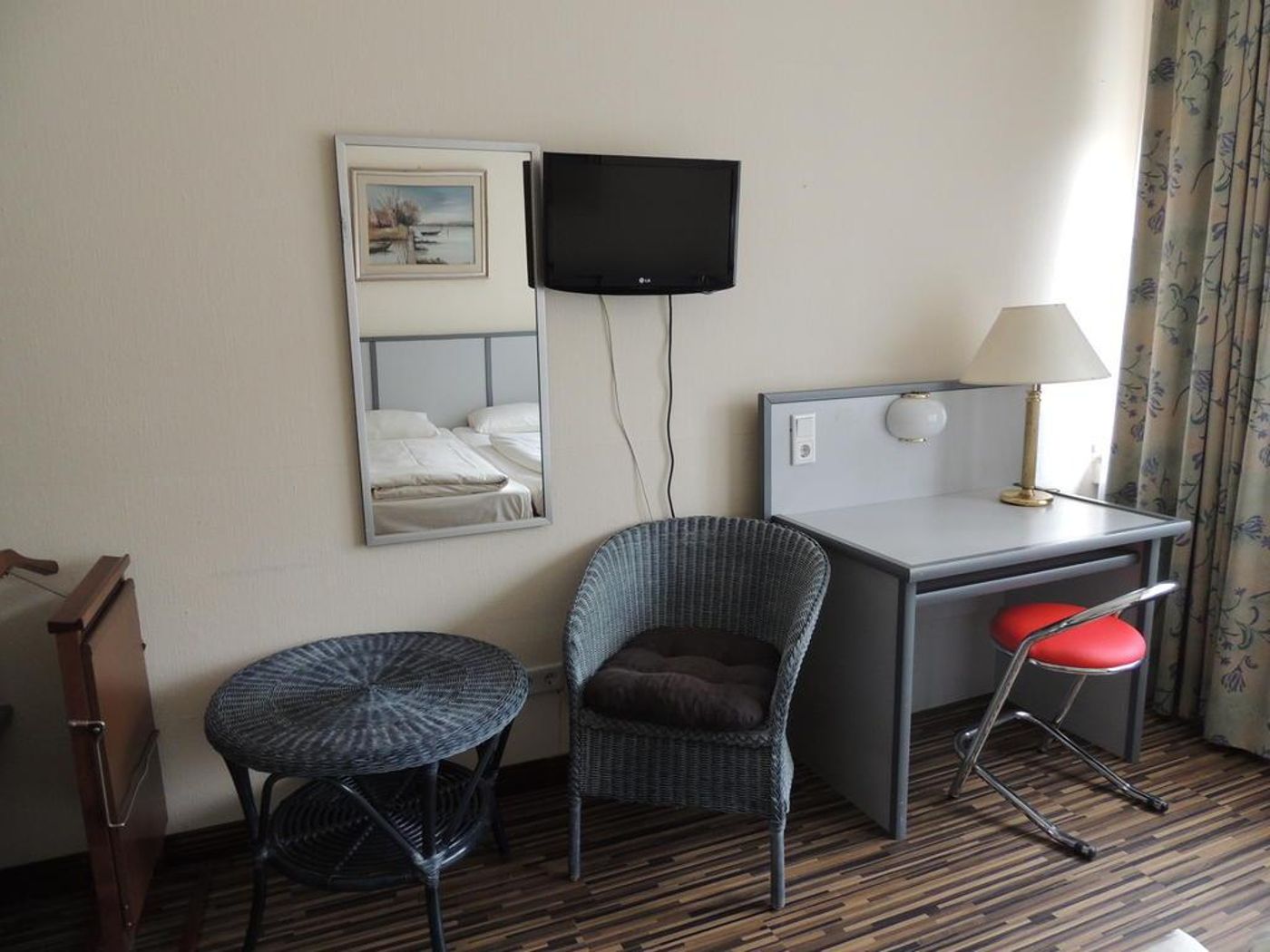 Bahn Hotel Dusseldorf - Germany - DUSSELDORF - General view - 8