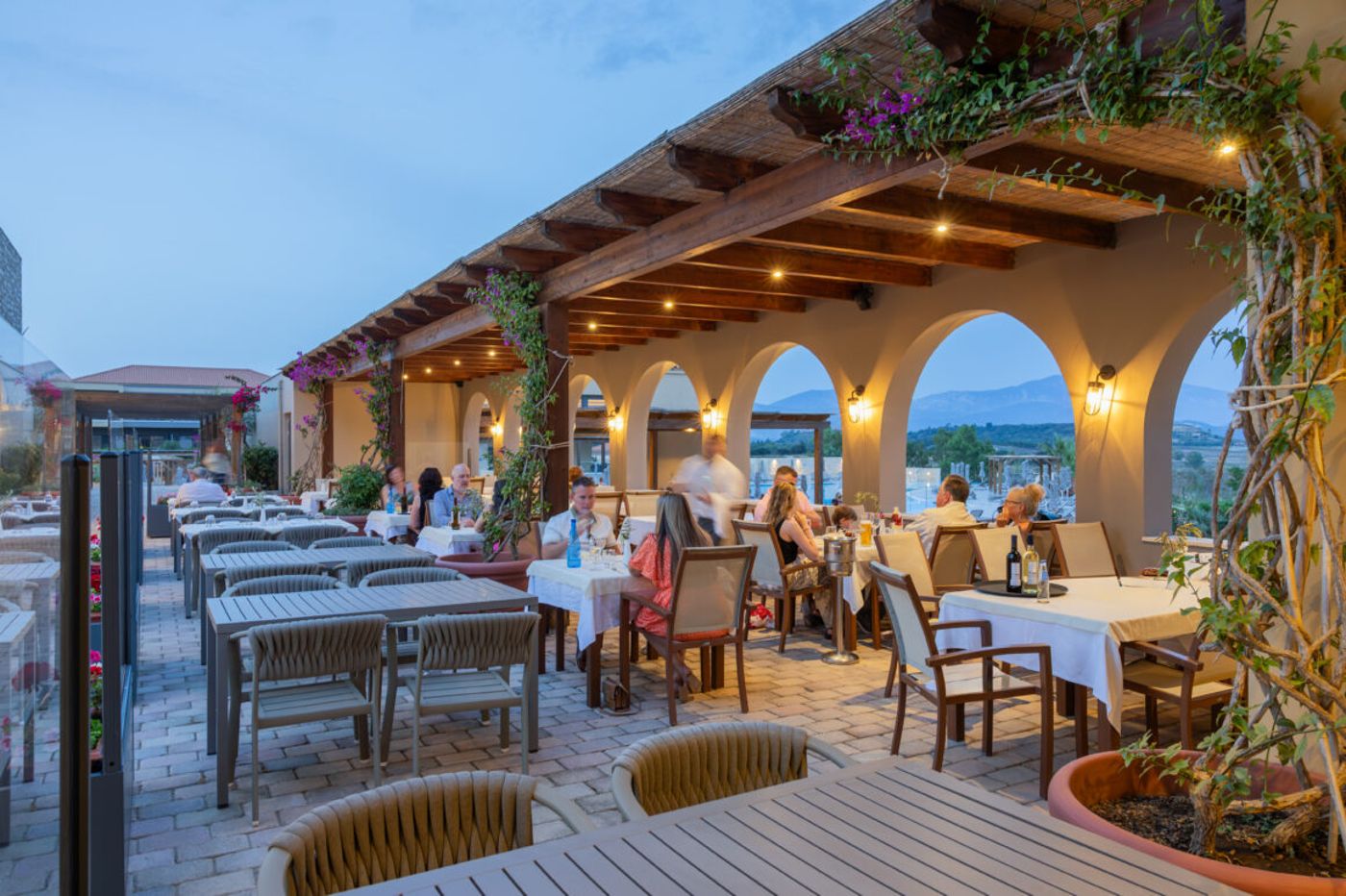 Apollonion-Asterias-Resort---Spa-Restaurant-13