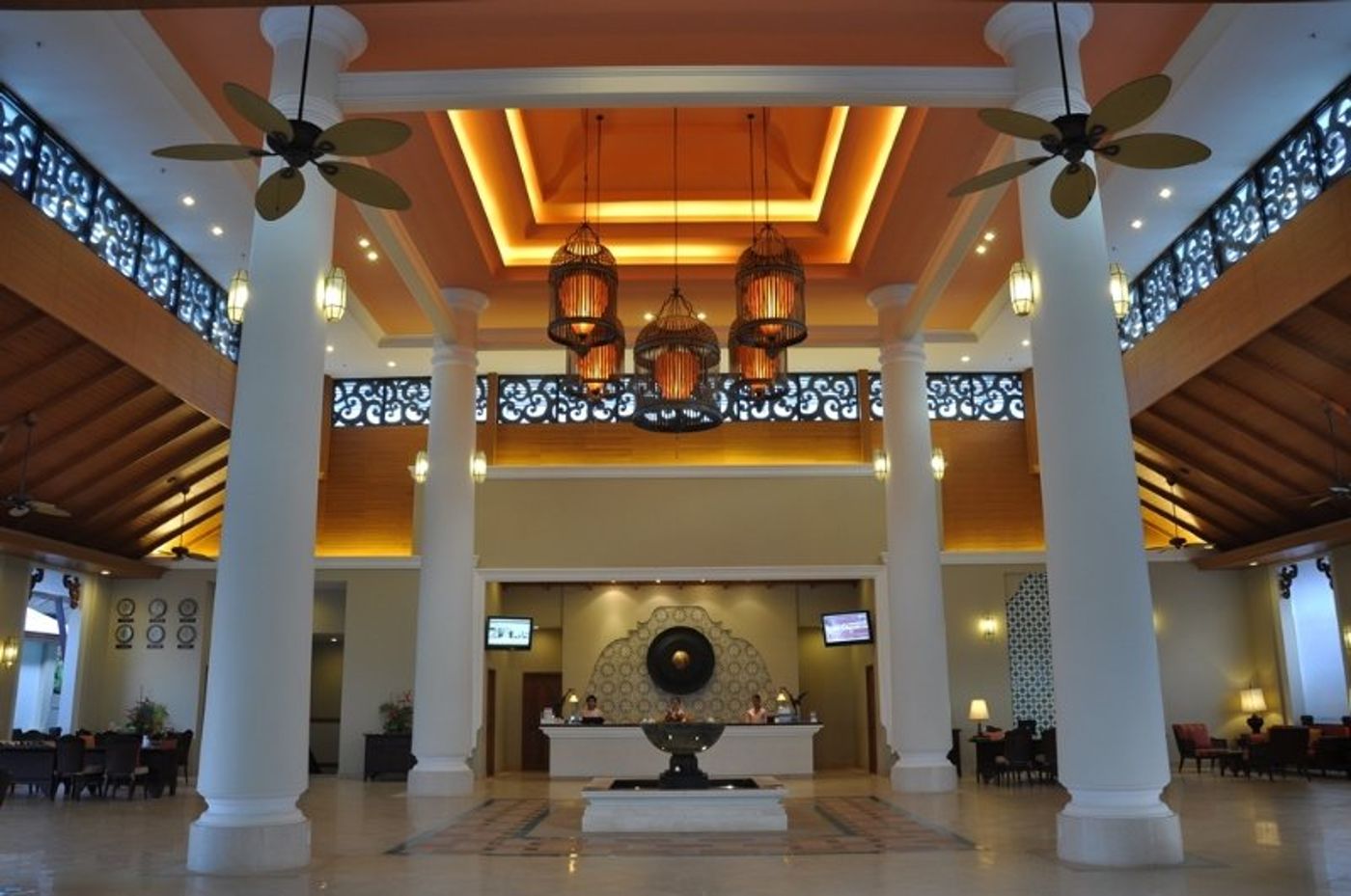 Ravindra Beach Resort & Spa-Thailand-PATTAYA-Lobby-3