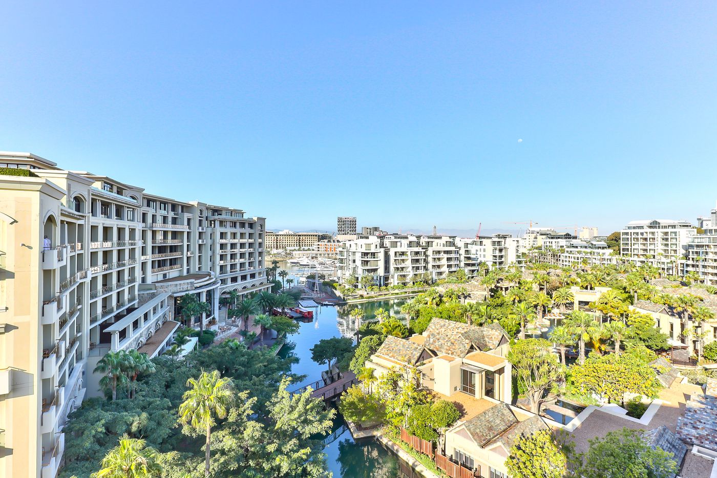 Lawhill-Luxury-Apartments-Room-62