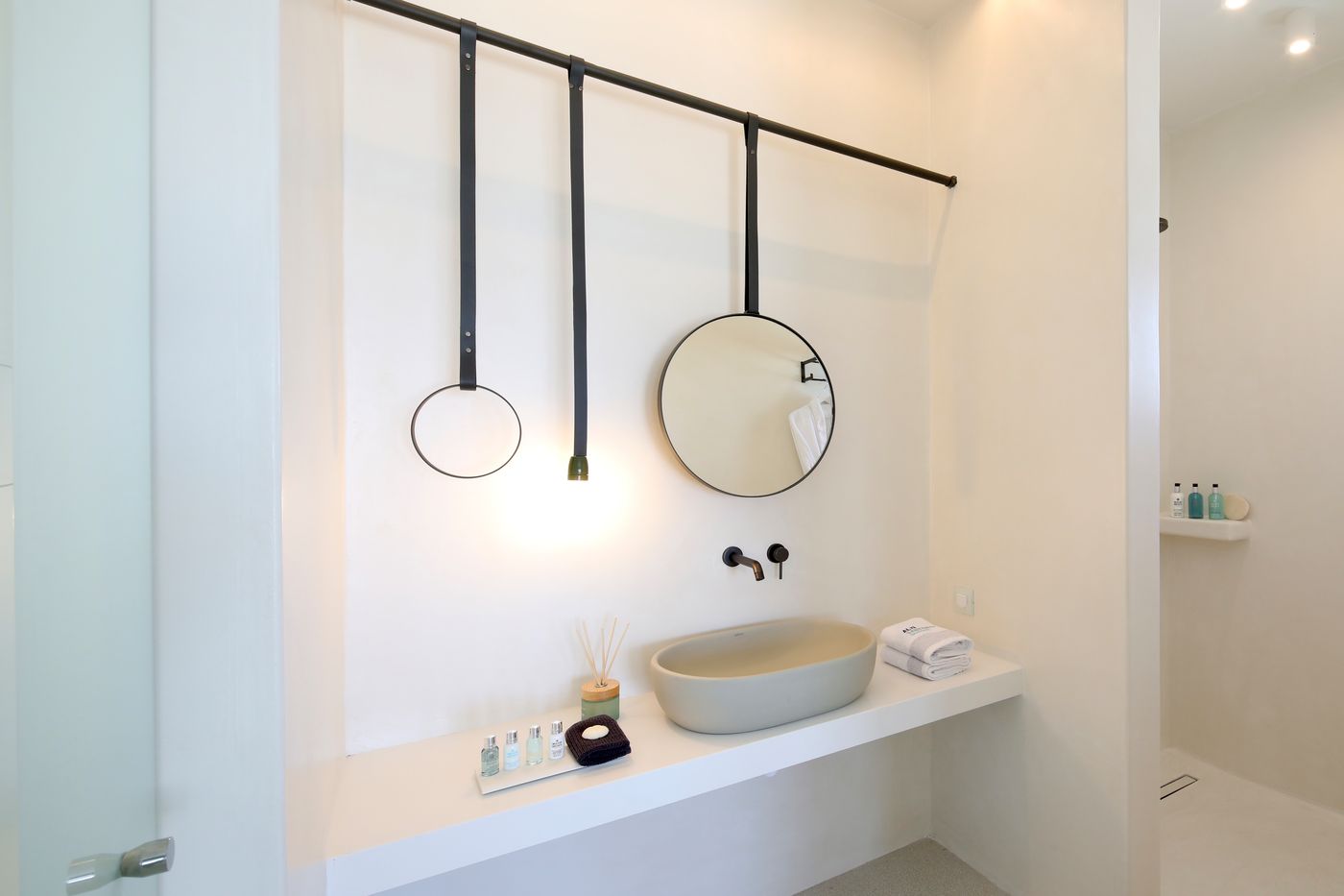 Alti-Santorini-Suites-Room-42