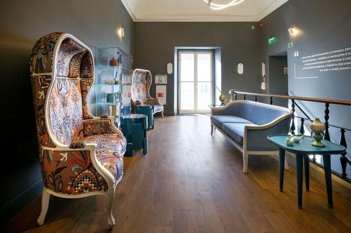 Mourasuites-Hotel-Lobby-4