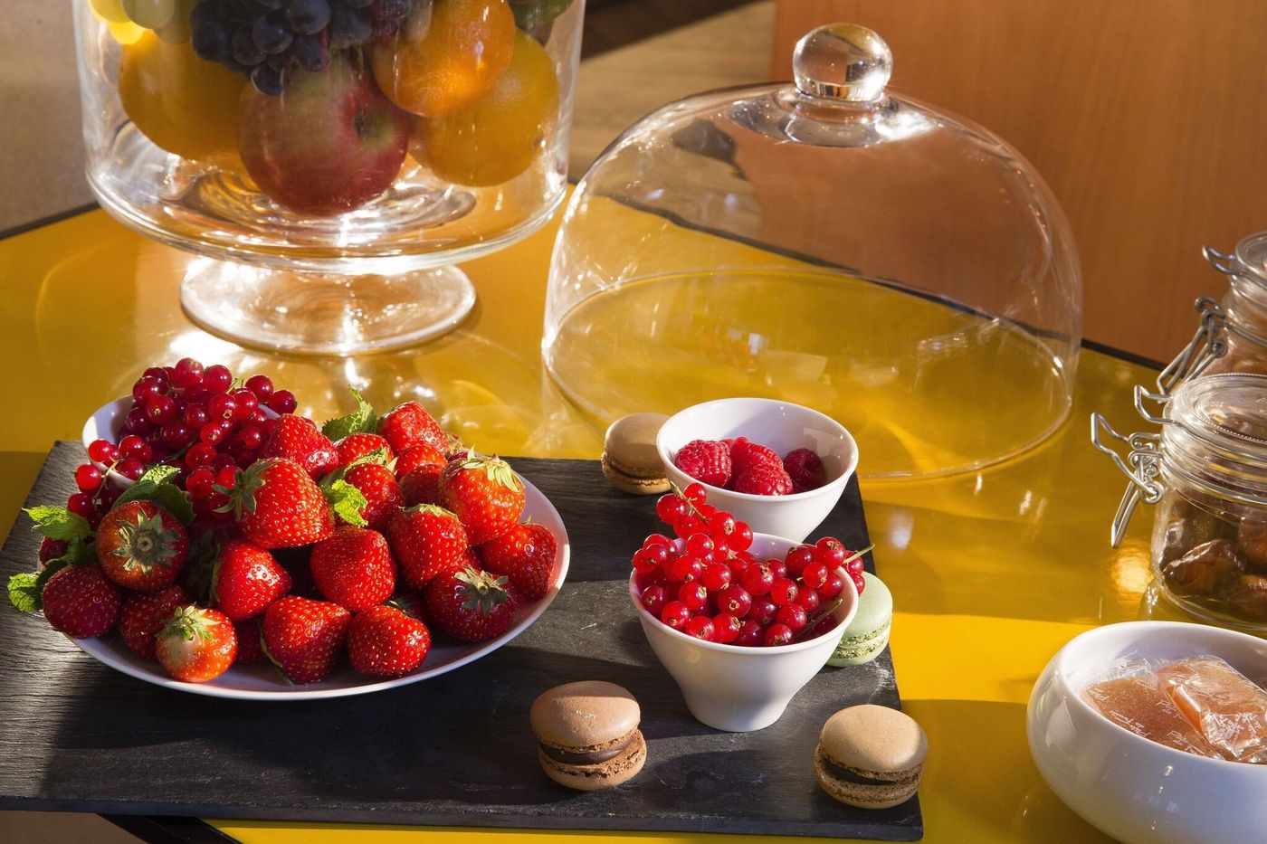 Hotel-Les-Matins-de-Paris-Sports-and-Entertainment-48